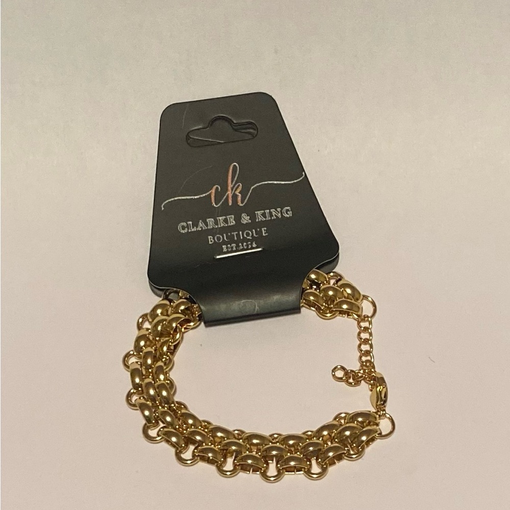Women’s Hollow Out Gold Stainless Steel Chain Bracelet